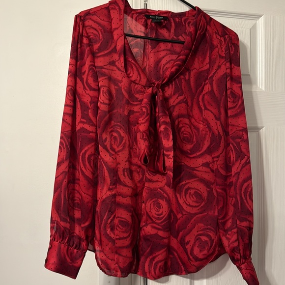 WHBM Roses Blouse - Picture 6 of 7